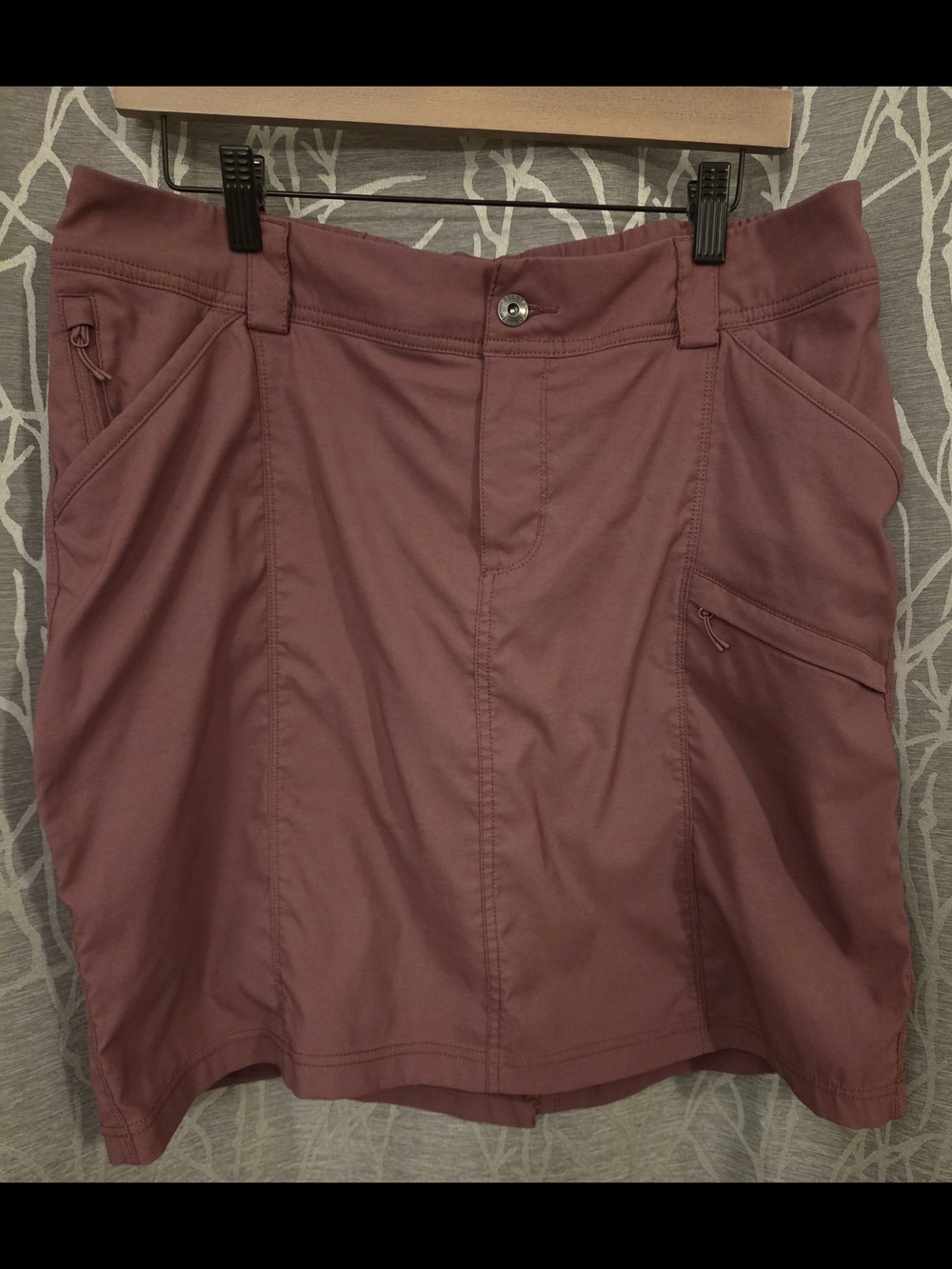 Duluth Trading Co Mauve Skort. Size 14